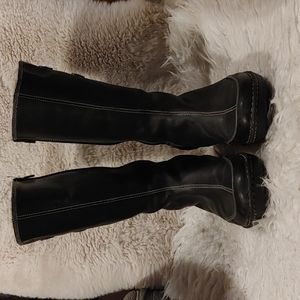 Teva Tonalea Sherpa Lined Leather Boots